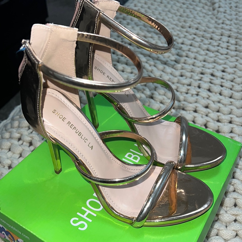 Rose Gold Heels / Size 7.5 worn once